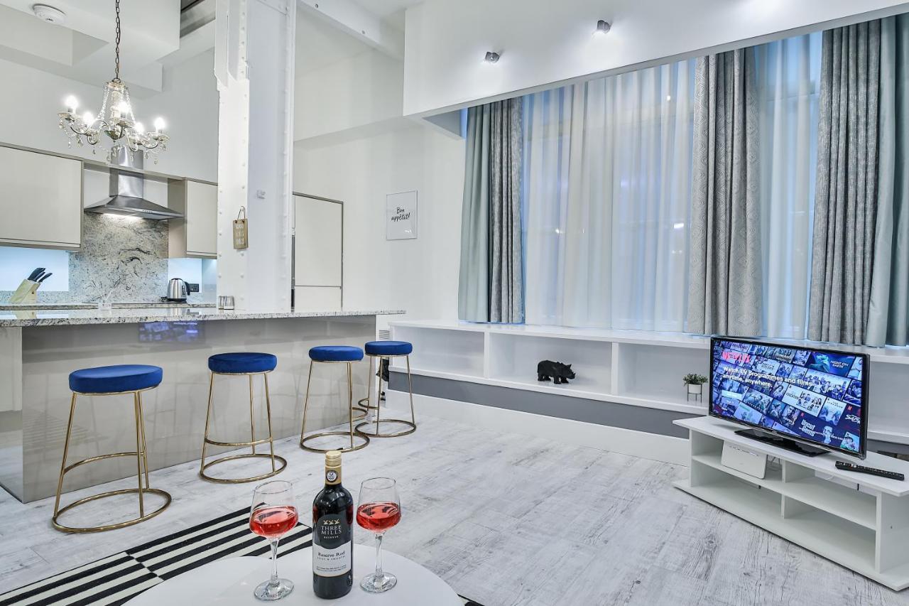 City Dreamz - Modern Apartment Centre Of Манчестер Экстерьер фото